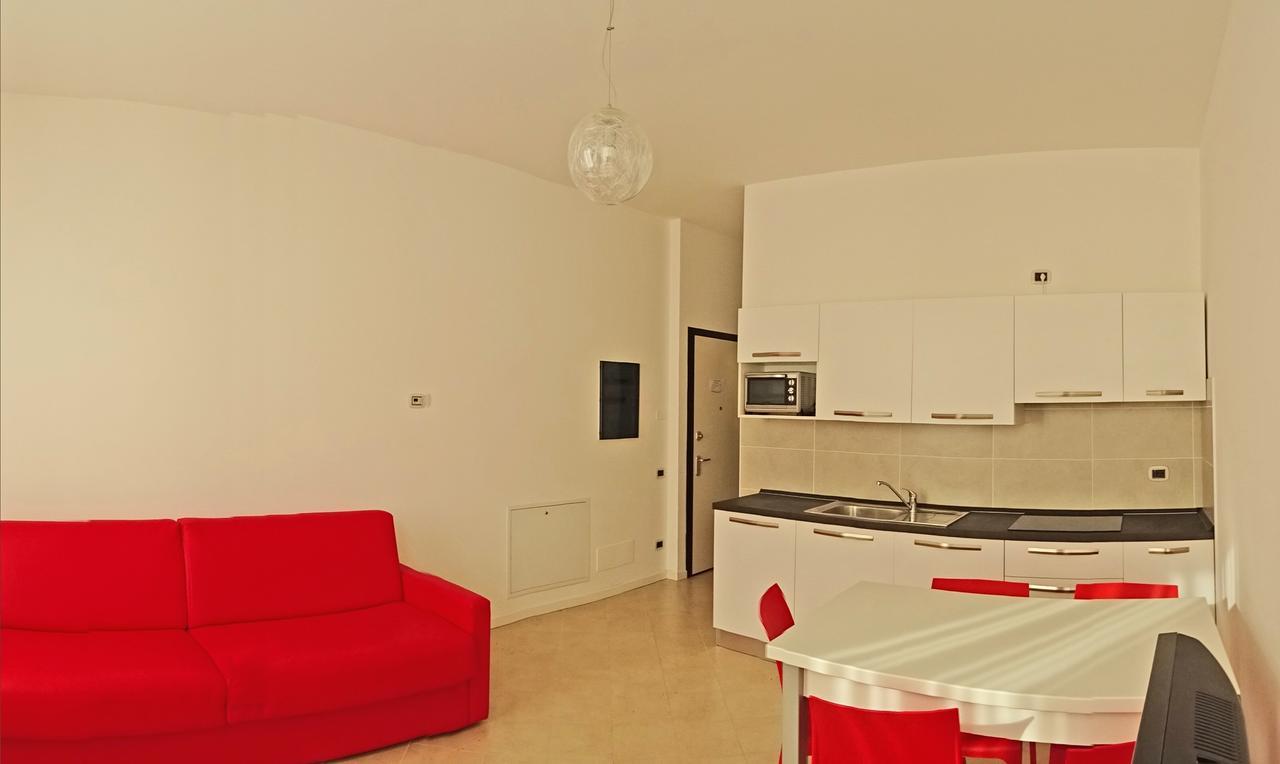 Campione Ora Apartments By Gardadomusmea カンピョーネ・デル・ガルダ エクステリア 写真