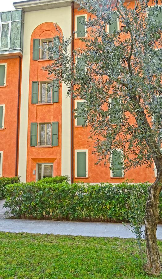 Campione Ora Apartments By Gardadomusmea カンピョーネ・デル・ガルダ エクステリア 写真
