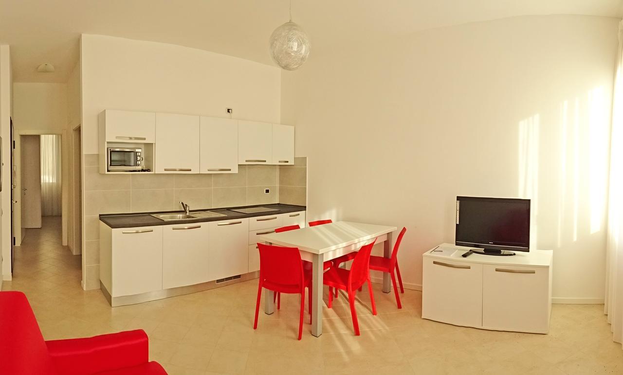 Campione Ora Apartments By Gardadomusmea カンピョーネ・デル・ガルダ エクステリア 写真